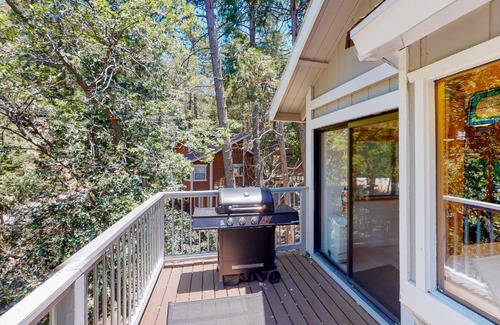 Crestline House | Towering Pines