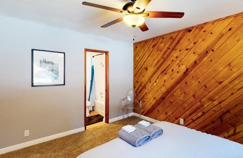 Crestline House | Towering Pines