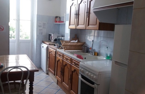 La Conception Apartment | Town center, quiet, spacious, 65 m2 + balcony, middle-class building. Near Metro station.