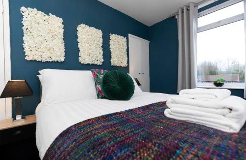 Guisborough House | Town centre & all the comforts!