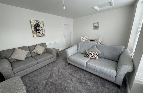 Weston-super-Mare Apartment | Town centre 1bedroom first floor flat sleeps 4