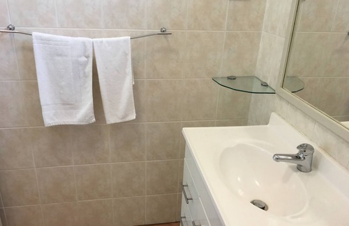 Strathfield Hotel | Town & Country Motel