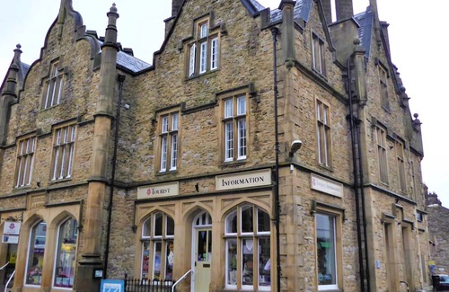 Giggleswick Apartment | Town Hall Lofts Flat 1 Settle