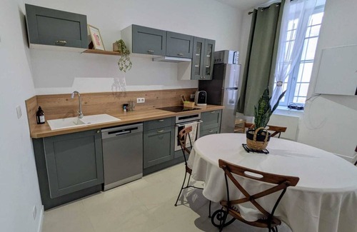 Martigues House | Town house: 65m2 in the heart of Martigues