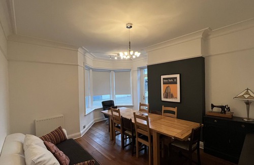 Newcastle-upon-Tyne House | Town House A - 8 minutes from Newcastle City Centre
