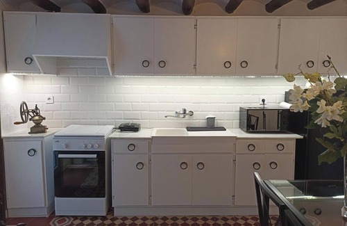 San Jorge House | Town house, between sea and mountains, with spa