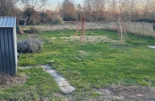 Lavardac House | Town house with garden Pets welcome