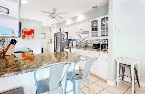 Bethany Beach House | Town of Bethany Beach oceanfront home with pool & tennis access, washer/dryer