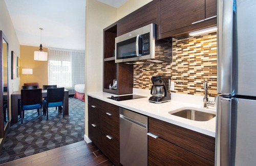 Belleville Hotel | TownePlace Suites by Marriott Detroit Belleville