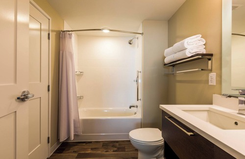 Beaverton Hotel | TownePlace Suites by Marriott Portland Beaverton