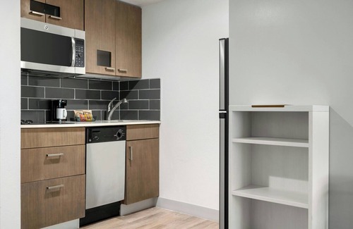 Charlotte Hotel | TownePlace Suites by Marriott Charlotte LoSo