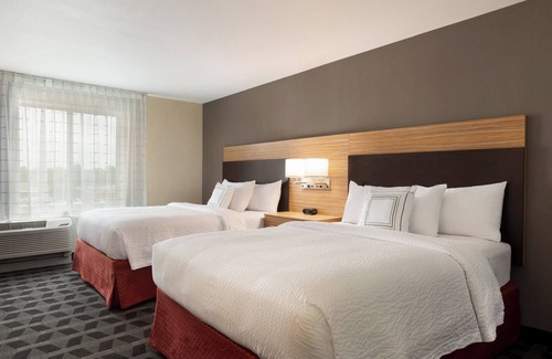 Marion Hotel | TownePlace Suites by Marriott Cedar Rapids Marion