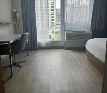 Queens Hotel | TownePlace Suites by Marriott New York Long Island City