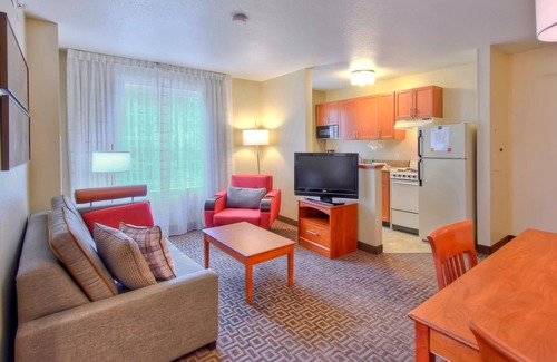 Cary Hotel | TownePlace Suites by Marriott Raleigh Cary-Weston Parkway