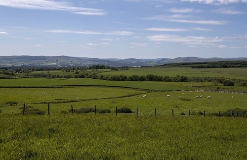Thornhill Cottage | Townhead Farmhouse - a house that sleeps 8 guests in 4 bedrooms