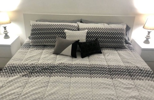 Truckland House | Townhome in Paradise