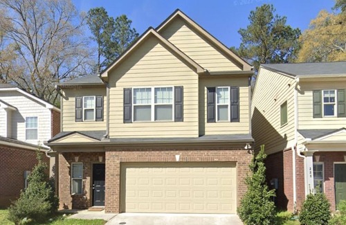 McDonough House | Townhome nestled in Henry County