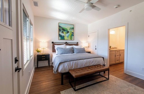 Blowing Rock Hotel | Townhome with Private Balcony, Fireplace & Soaker Tub on Downtown Main St.