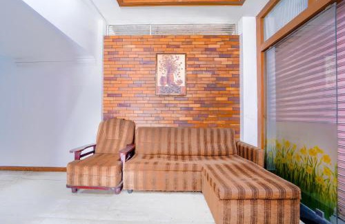 Kaloor Hotel | Townhouse City Center Ernakulam