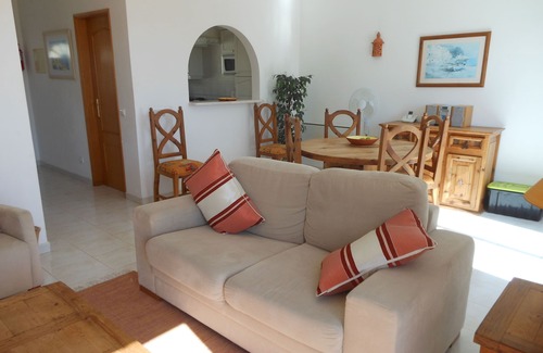 Budens House | Townhouse In A Peaceful, Rural Location with FREE UNLIMITED WIFI