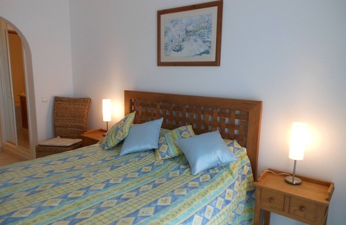 Budens House | Townhouse In A Peaceful, Rural Location with FREE UNLIMITED WIFI