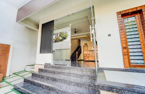 Kalady Hotel | Townhouse Kalady Near Airport