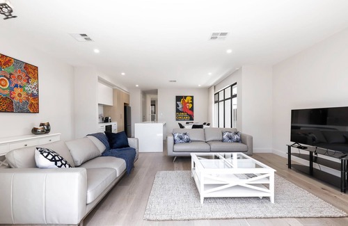 Glenelg North House | Townhouse on Tod Glenelg North