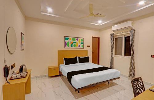 Karimnagar Hotel | Townhouse SP Living Tree