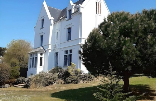 Pleneuf-Val-Andre Villa | Très Belle et Grande Villa Familiale Idéalement Située au Val-andré