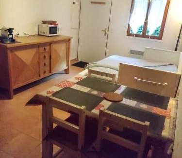 Saint-Martin-Vesubie Apartment | Très joli Studio refait à neuf au calme