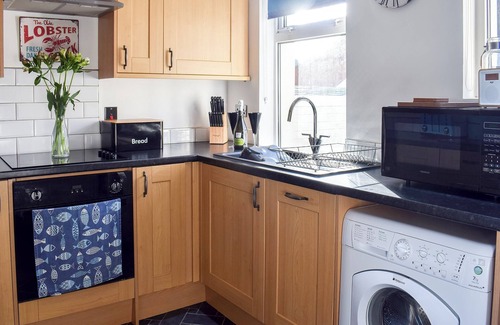 Skinningrove Cottage | Traditional Fisherman’s cottage situated near to sandy and secluded beach.