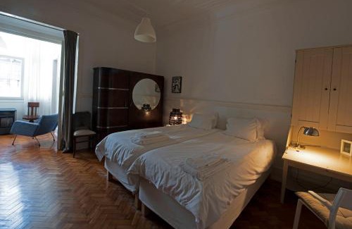 Sao Sebastiao da Pedreira House | Traditional apartment with garden