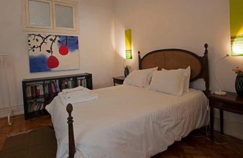 Sao Sebastiao da Pedreira House | Traditional apartment with garden