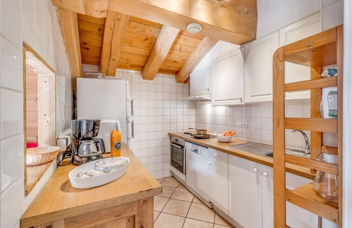 Les Almes Ski Chalet | Traditional Chalet in Tignes - 5 Bedrooms, 4 Baths, Sauna, 90m2