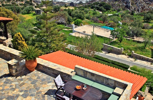 Anatoli House | Traditional Cretan House with incredible views