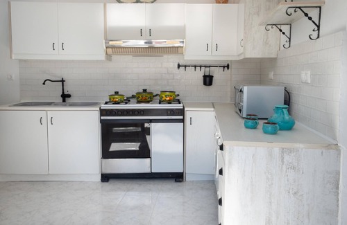 Soroni House | Traditional Dream House