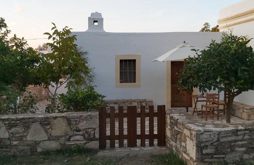 Zia Villa | Traditional house in Asfendiou