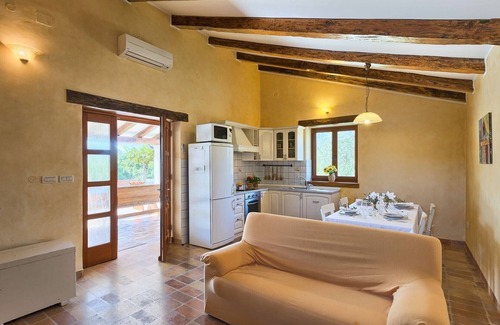 Laginji Villa | Traditional Istrian house with large pool in a very private location in Istria