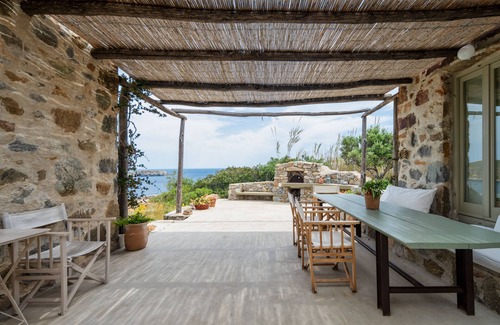 Serifos House | Traditional stone house