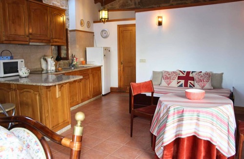 Nigran House | Traditional stone house in nature 10 minutes from the beach