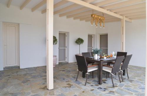 Milos Villa | Traditional Villa Relax