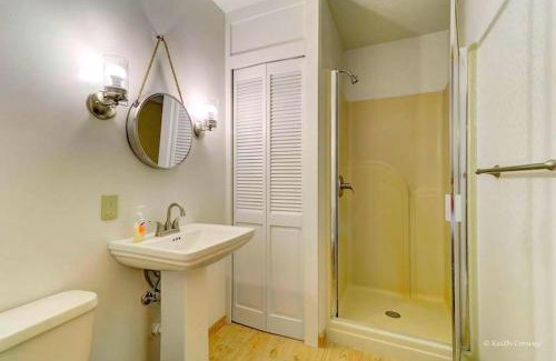 Canadensis House | Traditional Wooden Cabin Rental in the Poconos, Pennsylvania
