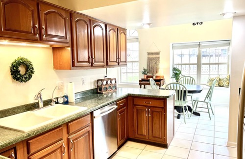 Masterson Station House | Trailside Oasis Entire house,12 guests, 7mi to KHP
