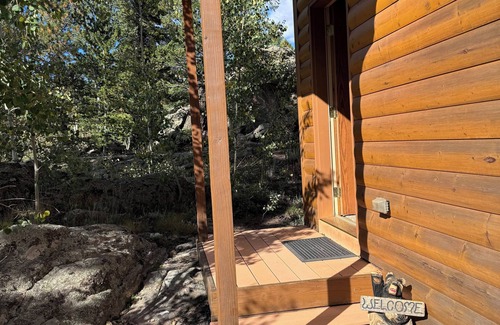 Black Hawk House | Tranquil 2-bedroom house with WiFi in the mountains