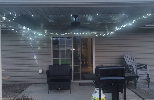 Holts Summit House | Tranquil 3-bedroom house with AC in Holts Summit