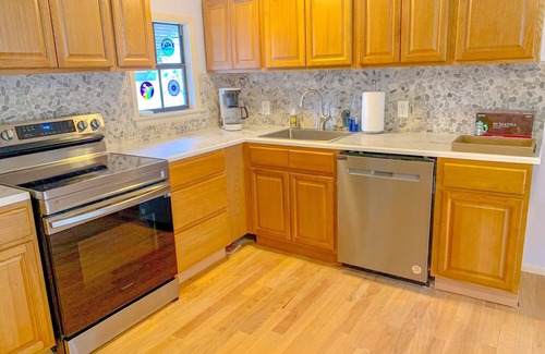 Cerrillos Cottage | Tranquil 4-bedroom retreat, tucked in Cerrillos.
