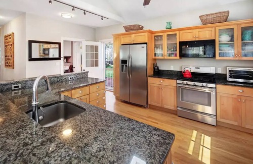 Edgartown House | Tranquil 5 BR House, Heated Saltwater Pool Near Downtown Edgartown