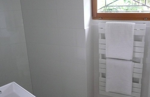 Causses-et-Veyran Apartment | Tranquil apartment with pool and beautiful garden