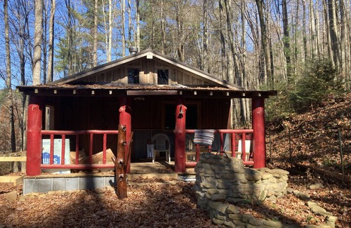 Marshall Cabin | Tranquil cabin along the Appalachian Trail