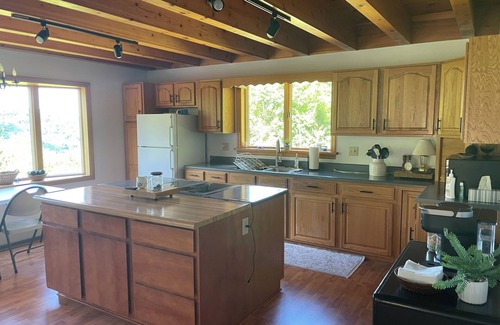 Sonestown Cabin | Tranquil cabin with WiFi in charming Muncy Valley